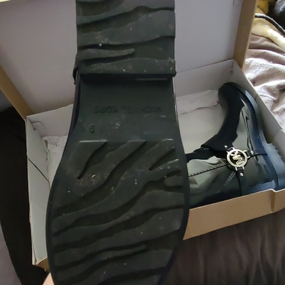 Michael Kors Rainboots - Picture 6 of 8